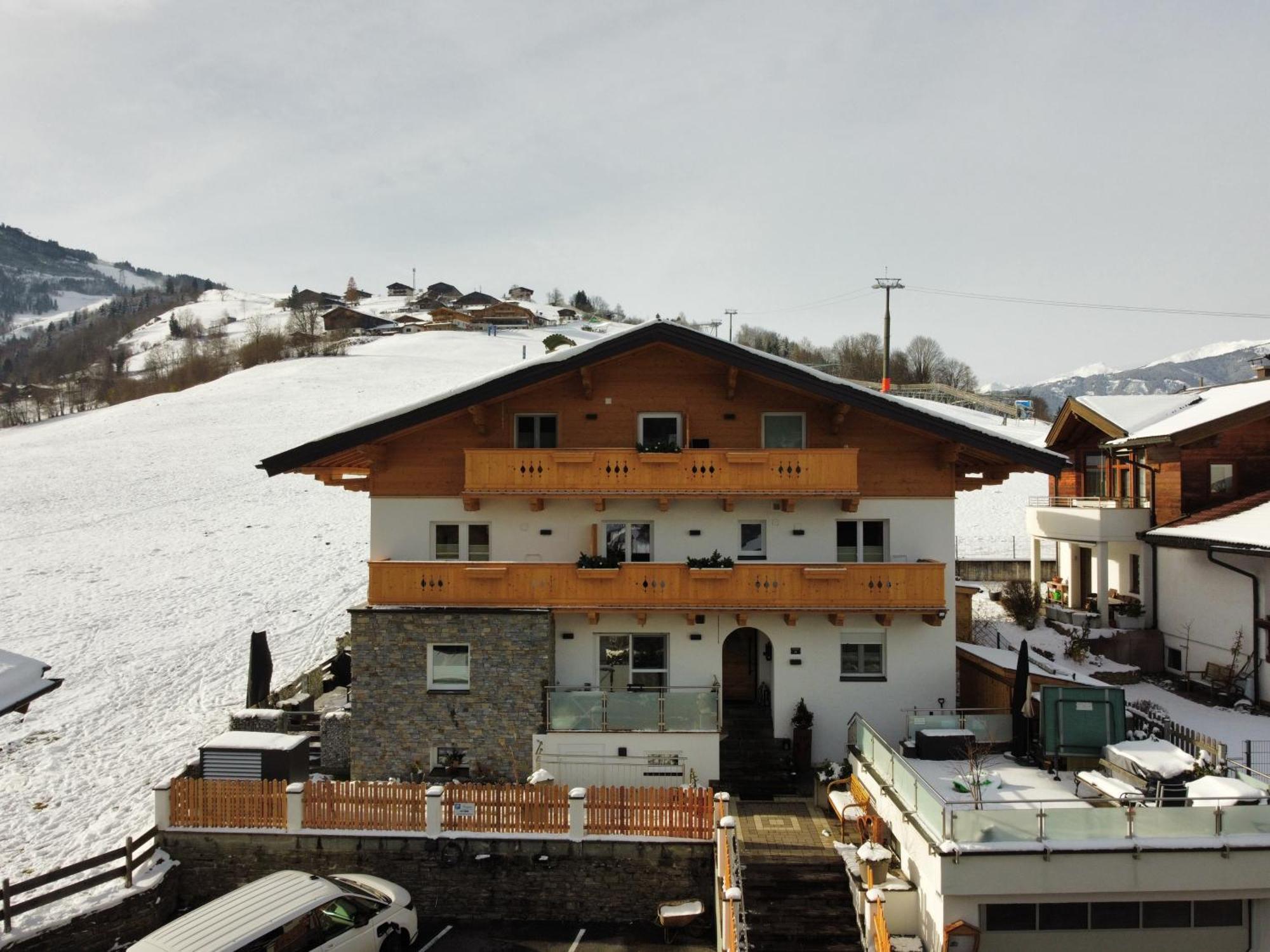 Appartement Bergfried Kaprun Buitenkant foto