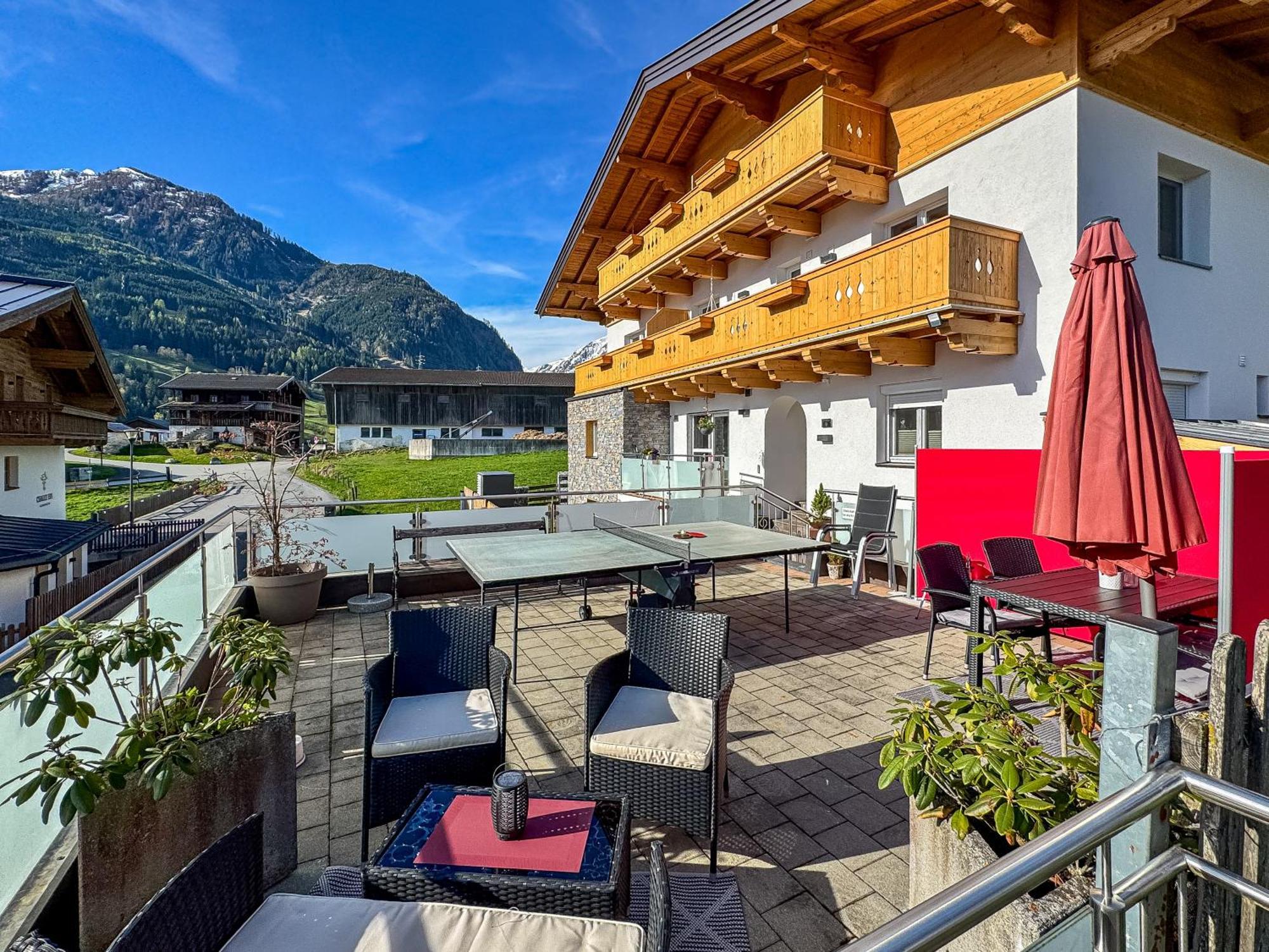 Bergfried Appartements - Ski In Ski Out, Inklusive Sommerkarte, Zentral Mit Ausblick Ueber Kaprun Buitenkant foto